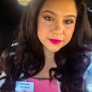 Meet your Posher, Jasmin